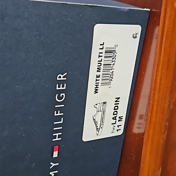 Cute Sneaks! - Picture 3 of 5